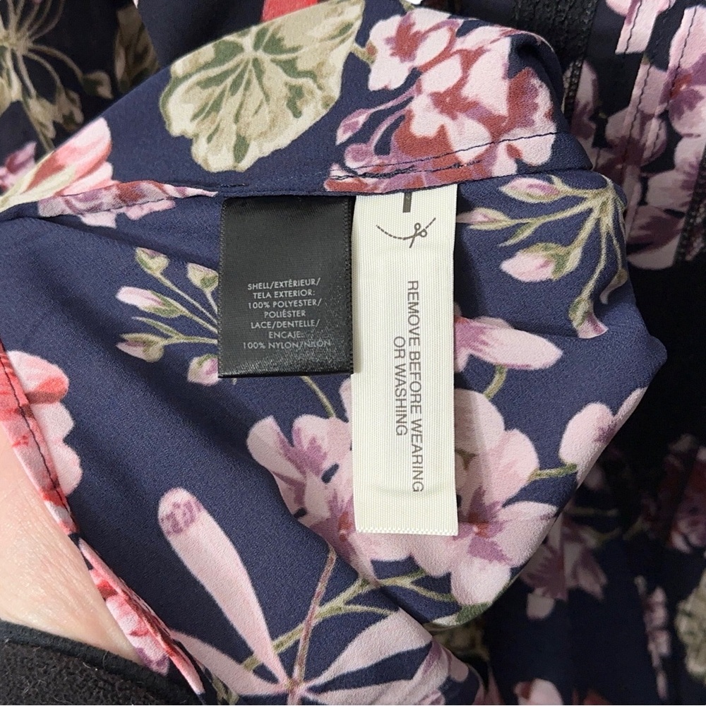 NWT Ann Taylor Floral Blouse with Lace Accent Womens Size S Long Sleeve - Picture 4 of 5